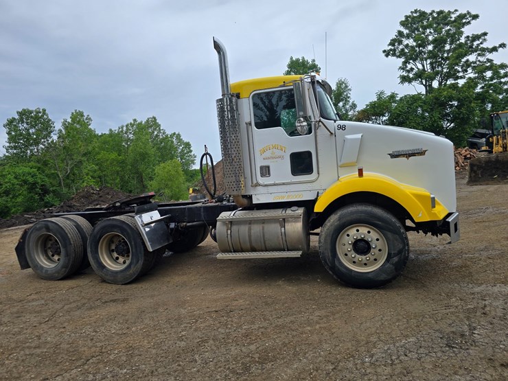 1999-kenworth-t800-image-26