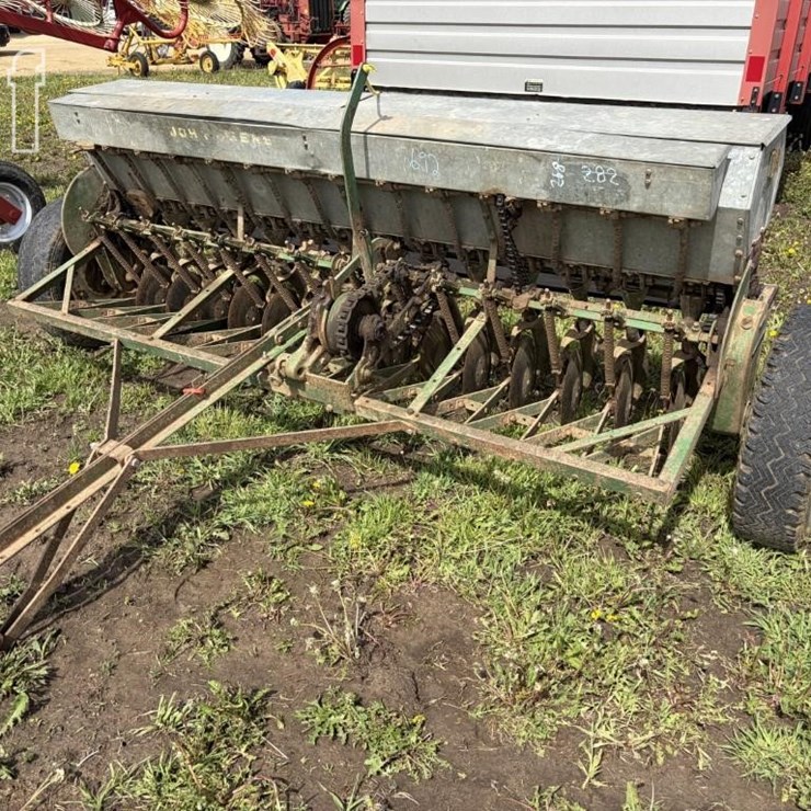 JOHN DEERE 692
