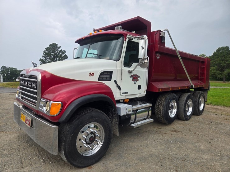 #24355-•-2004-mack-cv713-granite-dump-truck-image-3