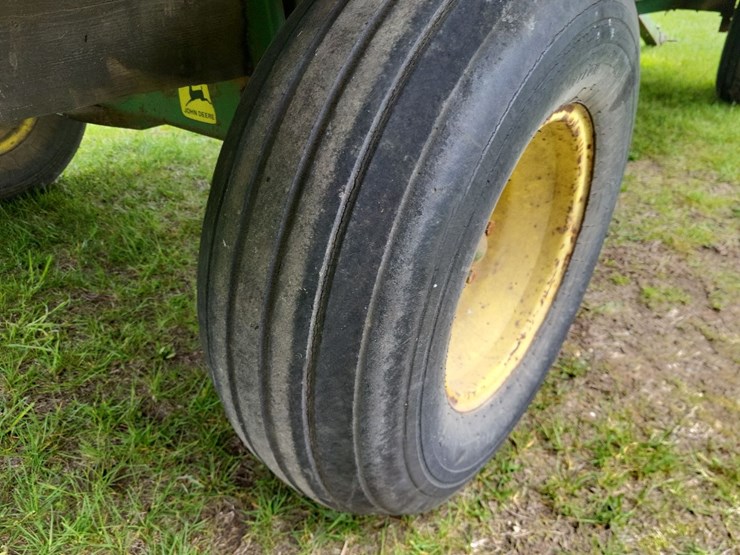 hay-wagon-w/john-deere-running-gear-image-29