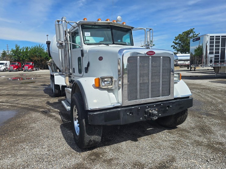2014-peterbilt-365-image-44