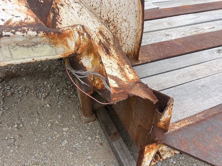 #40220-•-1981-phelan-wtt-60k-226"-tri/a-steel-fixed-neck-lowboy-trailer-vin:-1r9h39304b1010324-image-21