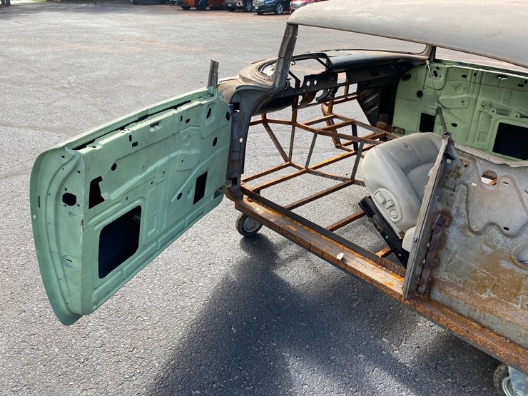 #110-•-1957-chevy-belair-2-door-hardtop-body-parts-(no-title)-(schofield,-wi)-image-22