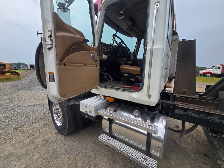 #24355-•-2004-mack-cv713-granite-dump-truck-image-71