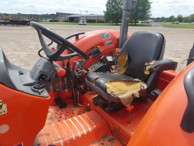kubota-m8540d-image-13