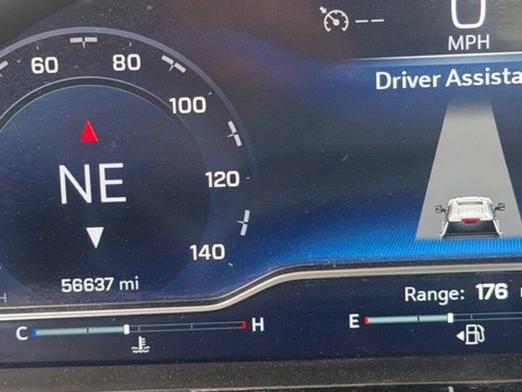 2024-chevrolet-silverado-2500hd-lt-image-11