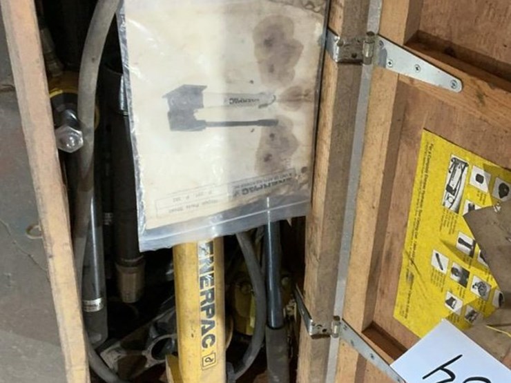 #104-•-enerpac-p-392-hydraulic-ram-image-4