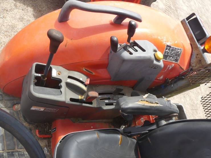 kubota-m8560d-image-12