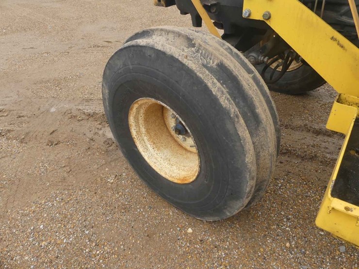 2006-new-holland-ts110a-image-7