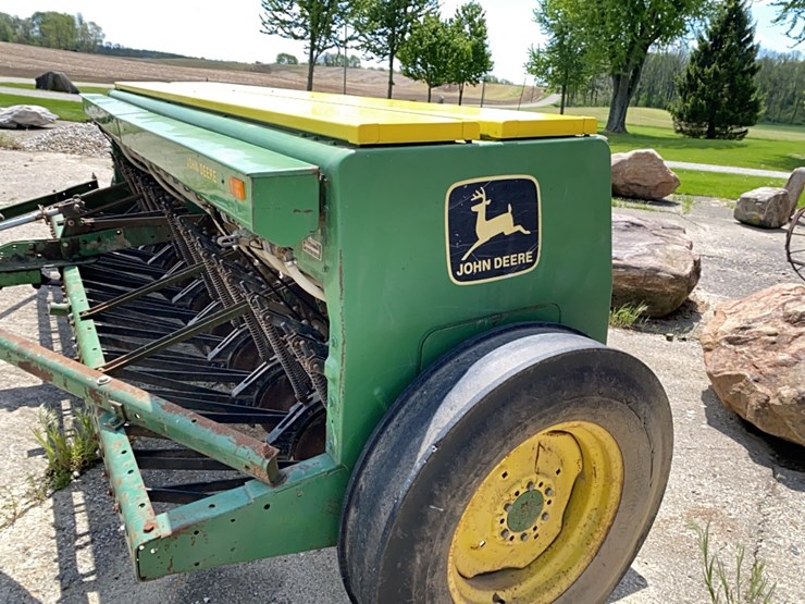 john-deere-8300-image-8