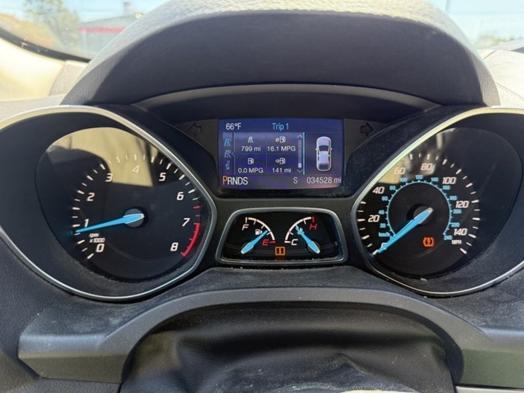 2013-ford-escape-image-26