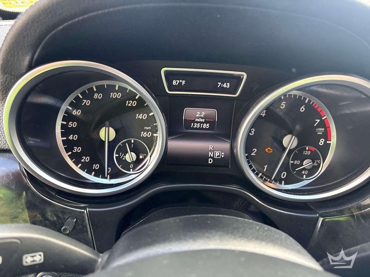 2014-mercedes-benz-gl450-image-6