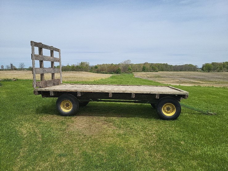 hay-wagon-w/john-deere-running-gear-image-2