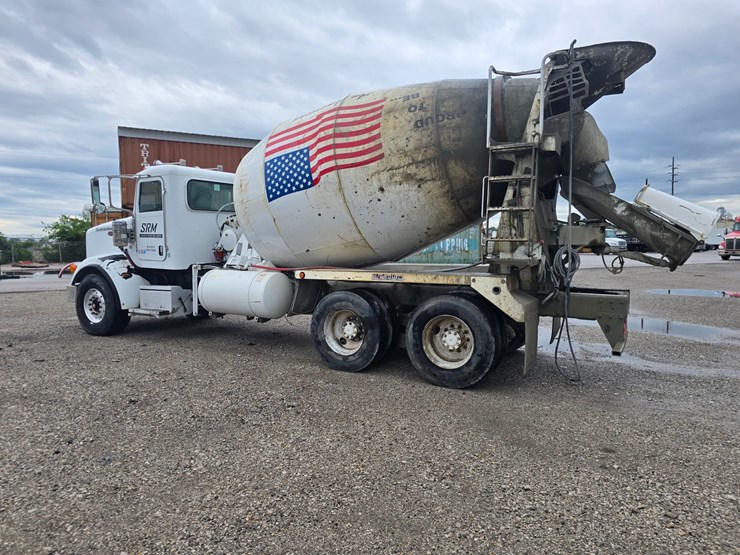2009-peterbilt-365-image-9
