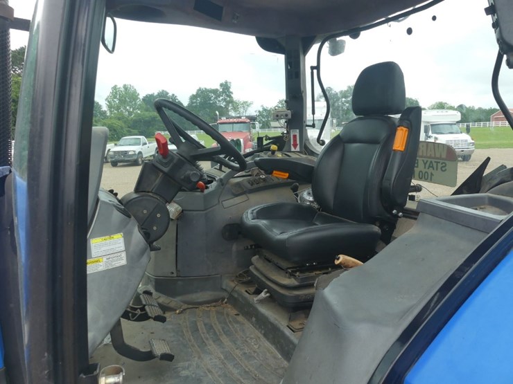 2006-new-holland-ts110a-image-11