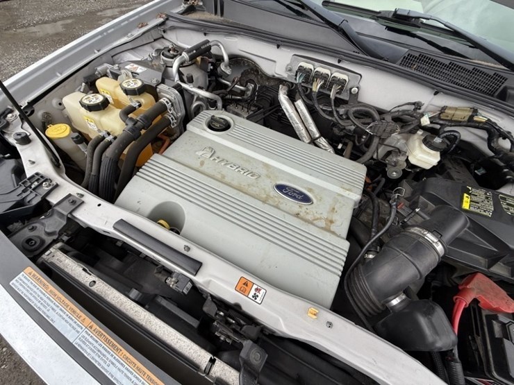 2008-ford-escape-image-12