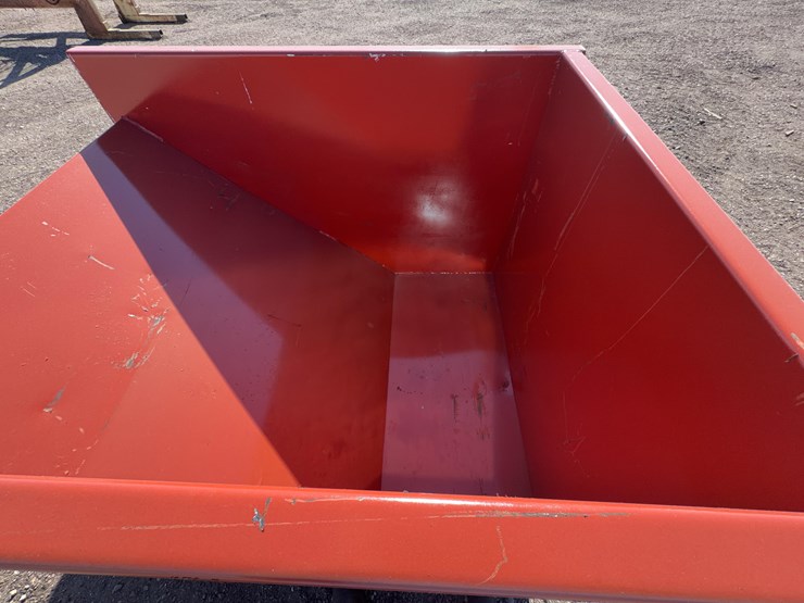 self-dumping-hopper-image-5