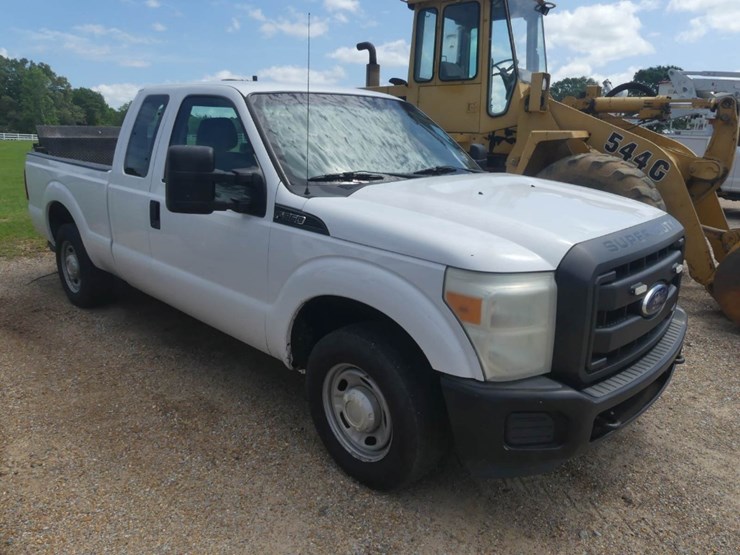 2013-ford-f350-image-2