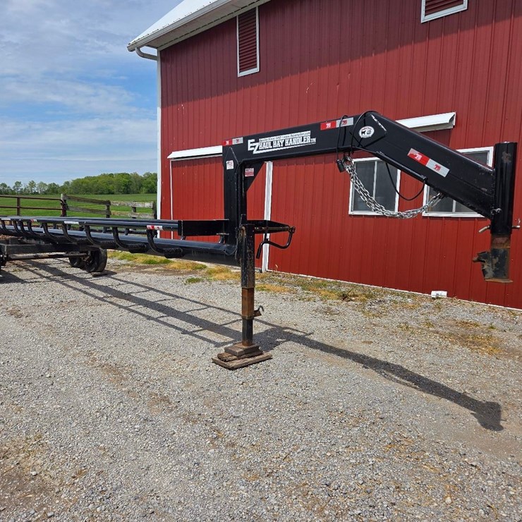 2025 32' EZ Haul Hay Handler round bale trailer