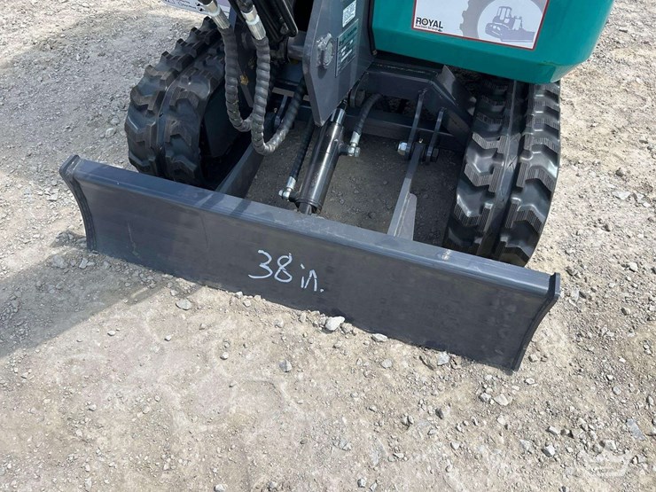 mini-excavator-image-20