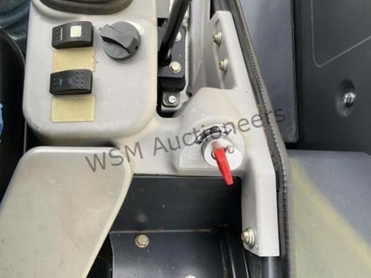 deere-50g-image-22