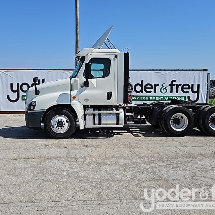 2019 FREIGHTLINER CASCADIA 125
