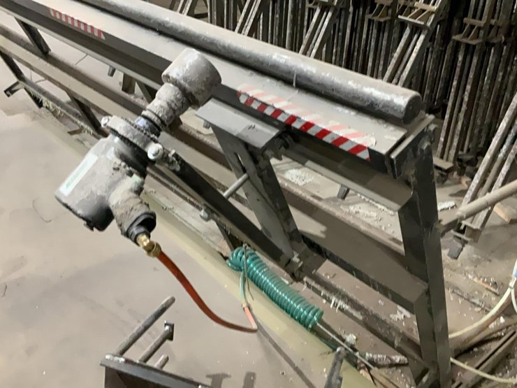 #147-•-quick-pneumatic-clamp-carrier-image-10