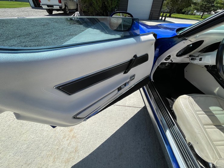 #134-•-1977-chevy-corvette-(has-wi-title)-(waupun,-wi)-image-31