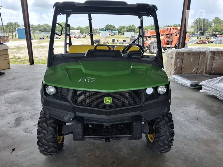 2022-john-deere-gator-xuv-835e-image-2