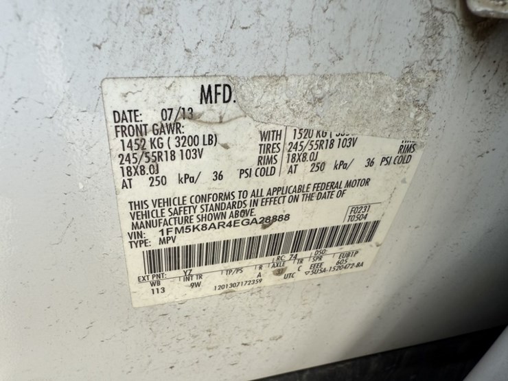 2014-ford-explorer-image-10