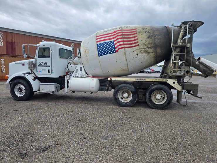 2009-peterbilt-365-image-7