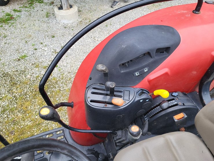 2006-case-ih-jx1075c-image-37