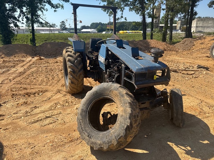 #20679-•-(inop)-long-2051-tractor-image-2