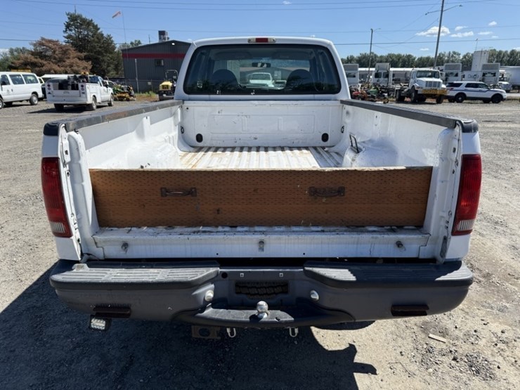 2002-ford-f250-xl-image-5