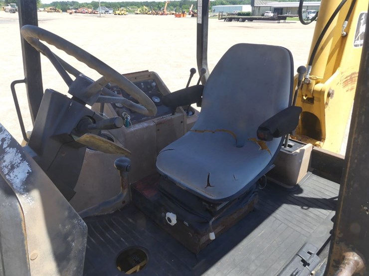 john-deere-310d-image-14