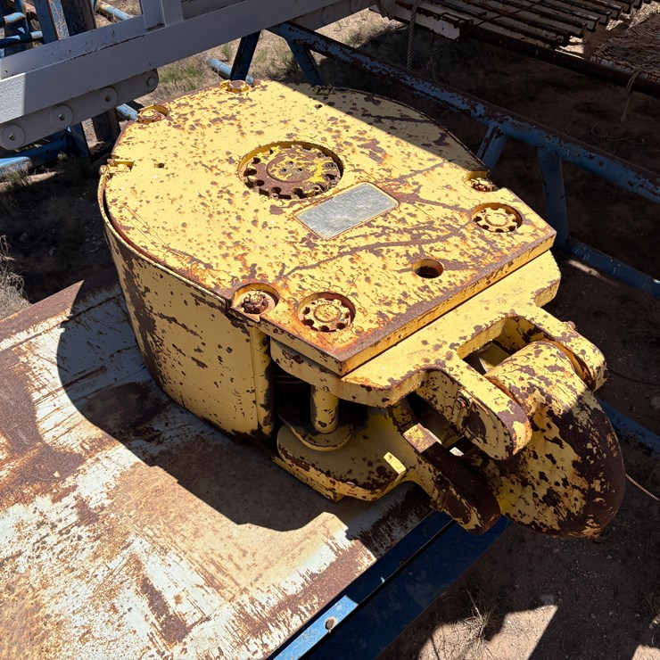 MCKISSICK model 880 350 ton block