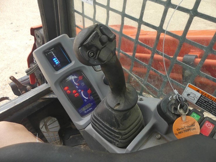 2023-kubota-svl97-2-image-11