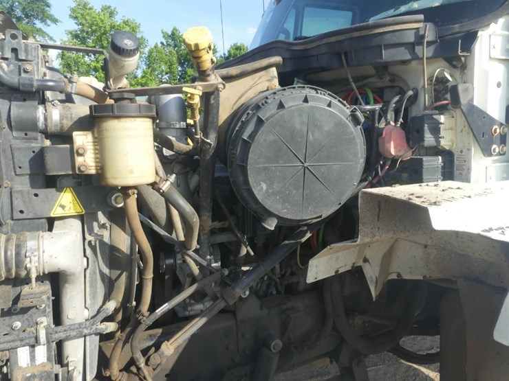 2013-international-workstar-7600-image-10