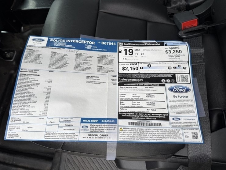 2020-ford-explorer-image-24