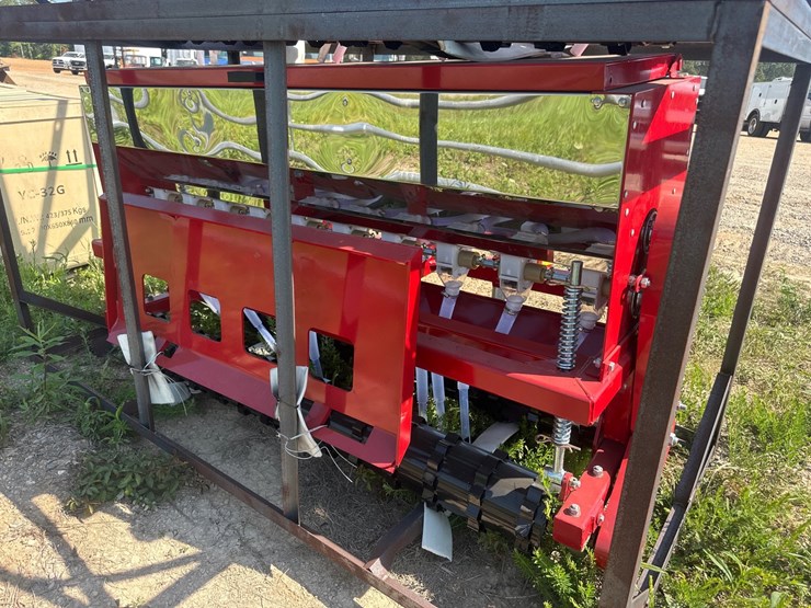 #20689-•-new-agt-quick-attach-skid-steer-seeder-image-3