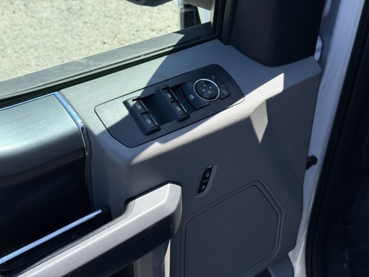 2018-ford-f150-xlt-image-25
