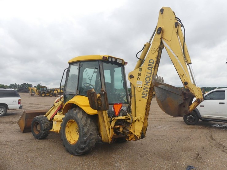 new-holland-lb75b-image-4