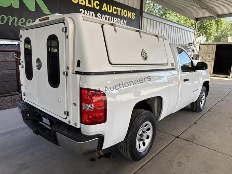2012-chevrolet-silverado-1500-image-8