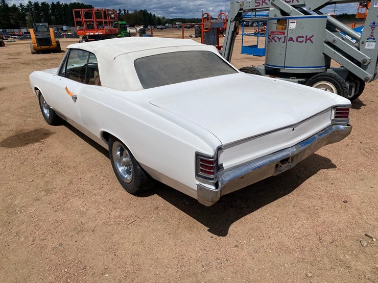 #122-•-1967-chevy-chevelle-convertible-project-car-(title-in-delay)-(nitke-yard-mosinee,-wi)-image-9