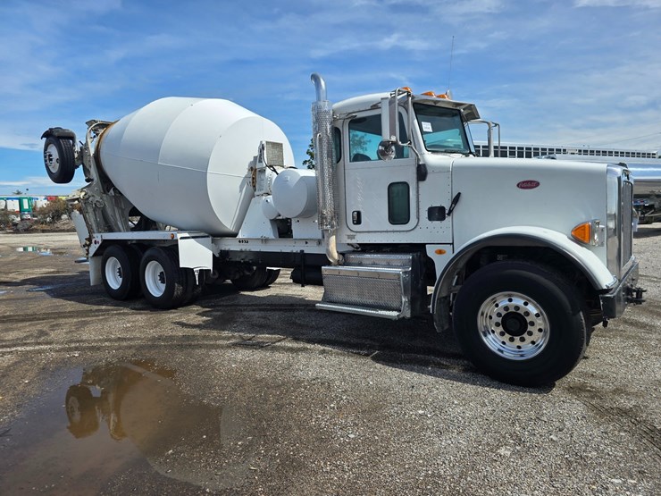 2014-peterbilt-365-image-40