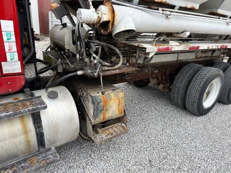 2006-case-ih-8600-image-30