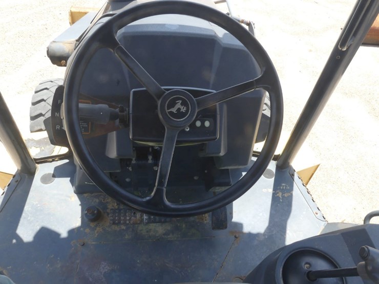 2013-deere-310k-image-17