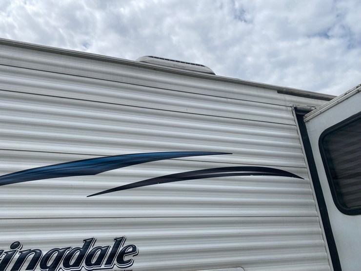 2012-keystone-springdale-rv-image-19