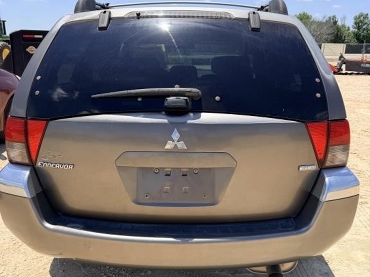 2005-mitsubishi-endeavor-image-6