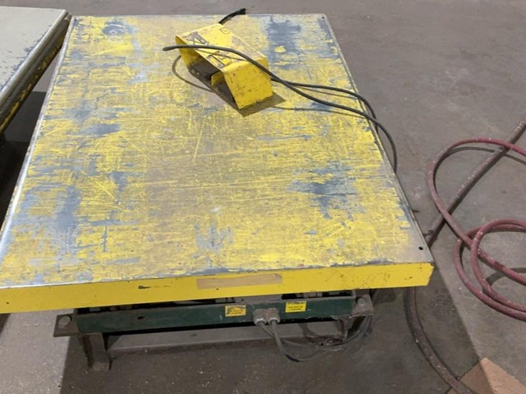 #160-•-scissor-lift-image-4